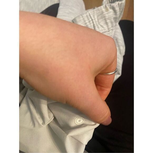 Lululemon cropped pants - Picture 4 of 4